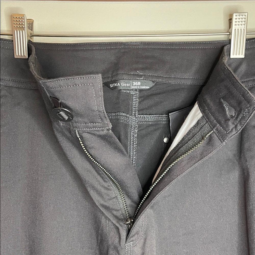 Sitka Gear Men's Gray Pants new without tags